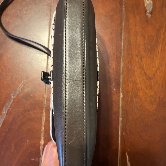 Celíne Logo Fabric & Leather Shoulder Bag - Picture 6 of 9